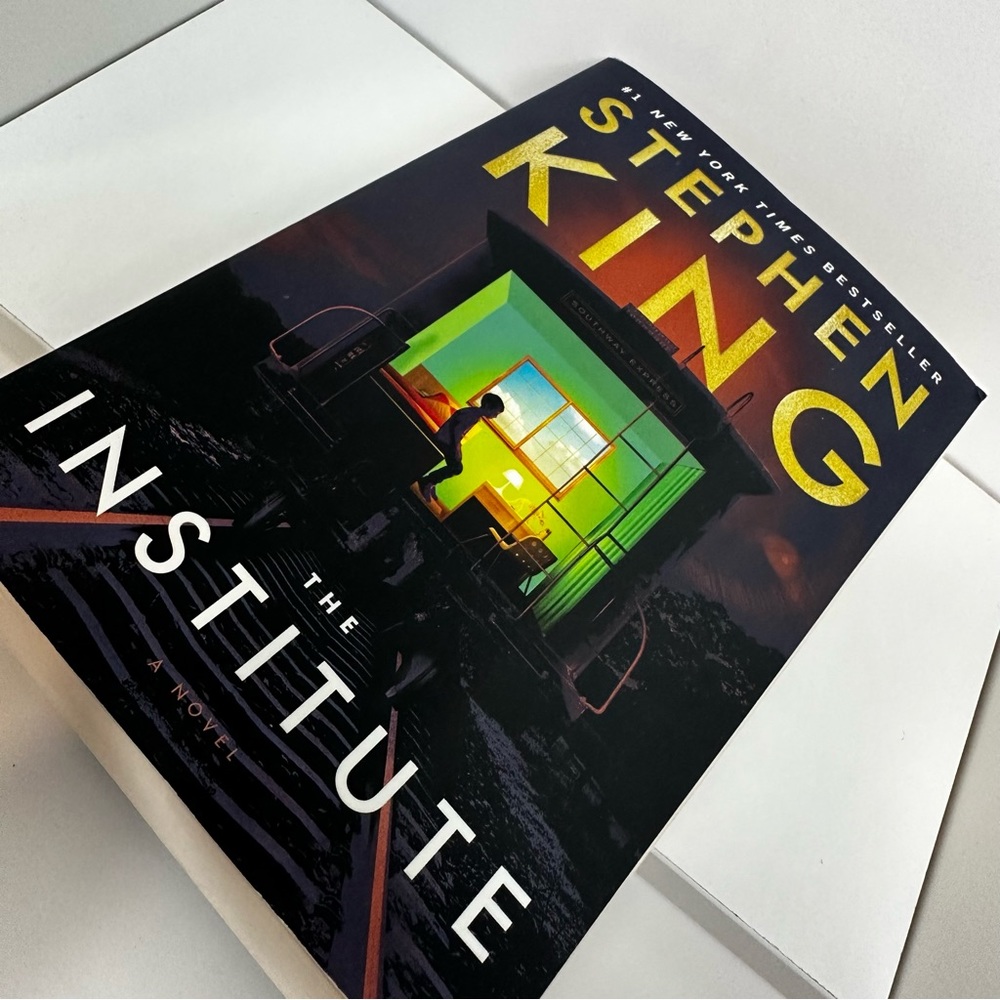 The institute STEPHEN KING